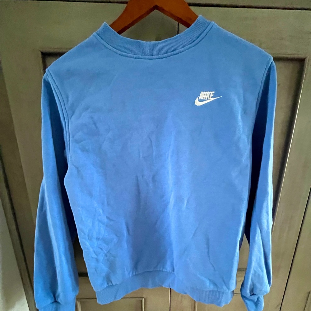 Nike sweatshirt